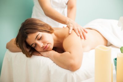 Full Back & Shoulder-Massage by Ayurvedic Oil
